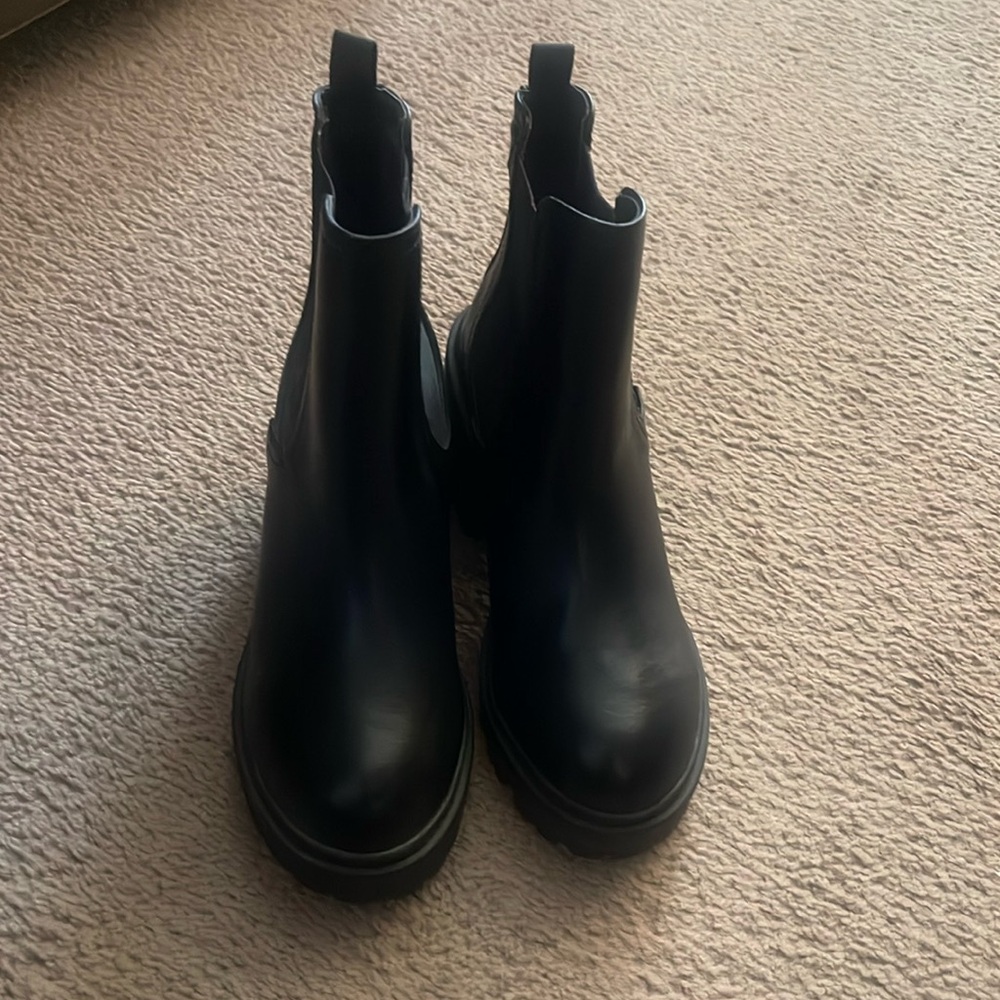 Urban outfitters black block heel booties
